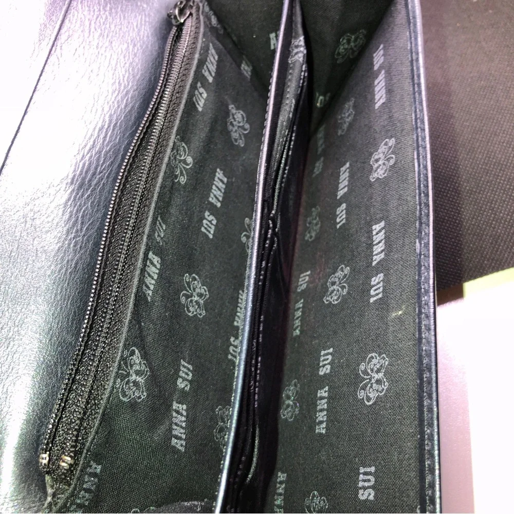 Anna Sui Dolce purple embossed kiss lock wallet